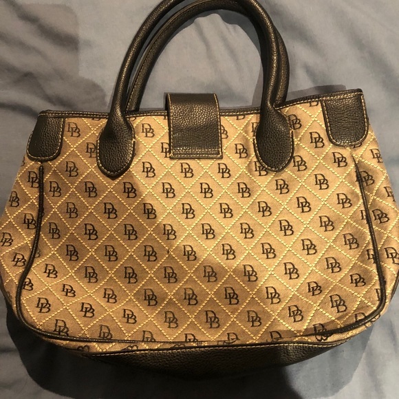 dooney& bourke purse - Picture 2 of 3
